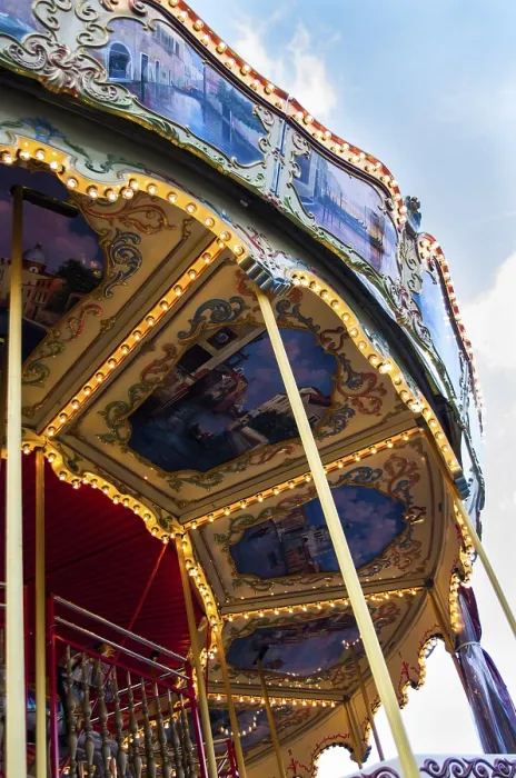 Gerahmter Druck : Ein Detail eines alten Kreisverkehrs. Gerahmter Druck : Ein Detail eines alten Kreisverkehrs.
