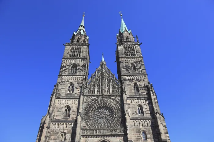 Gerahmter Druck : Im alten Stadtkern von Nürnberg. Gerahmter Druck : Im alten Stadtkern von Nürnberg.