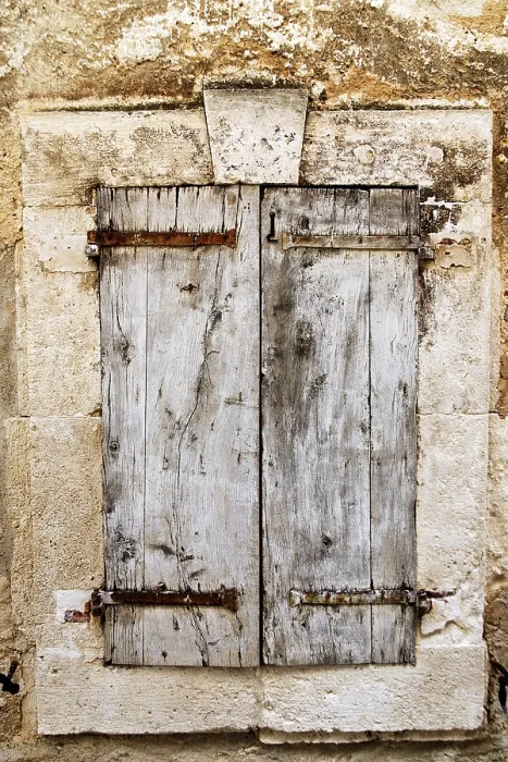 Gerahmter Druck : Altes Fenster in der Provence Gerahmter Druck : Altes Fenster in der Provence