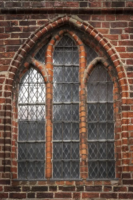 Gerahmter Druck : Alte gotische Fenster. Gerahmter Druck : Alte gotische Fenster.