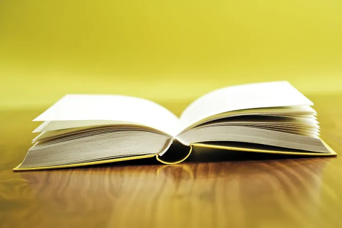 Gerahmter Druck : Offenes Buch Gerahmter Druck : Offenes Buch