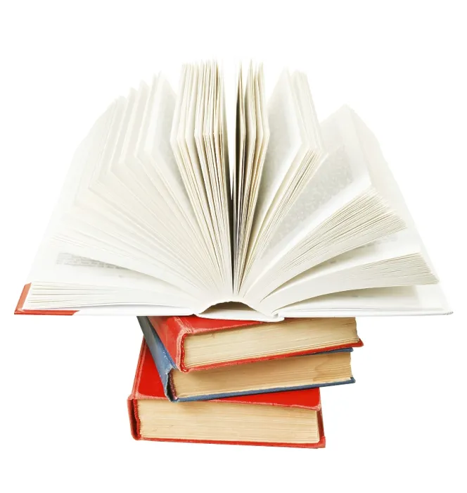 Gerahmter Druck : Offenes Buch auf dem Stapel von Büchern, isoliert auf weißem Hintergrund. Gerahmter Druck : Offenes Buch auf dem Stapel von Büchern, isoliert auf weißem Hintergrund.