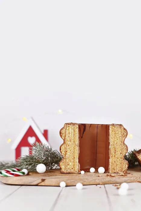 Gerahmter Druck : Öffnet Kuchen genannt Baumkuchen. Gerahmter Druck : Öffnet Kuchen genannt Baumkuchen.