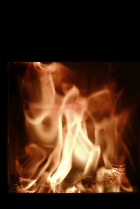 Gerahmter Druck : Offener Feuer, Winter, Deutschland. Gerahmter Druck : Offener Feuer, Winter, Deutschland.