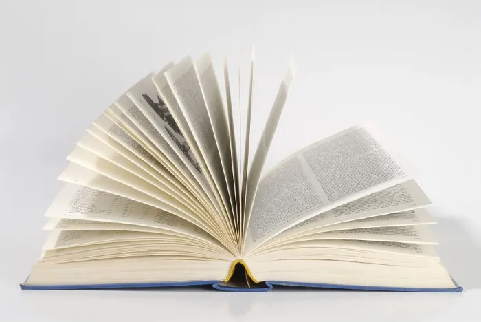 Gerahmter Druck : Offenes Buch Gerahmter Druck : Offenes Buch