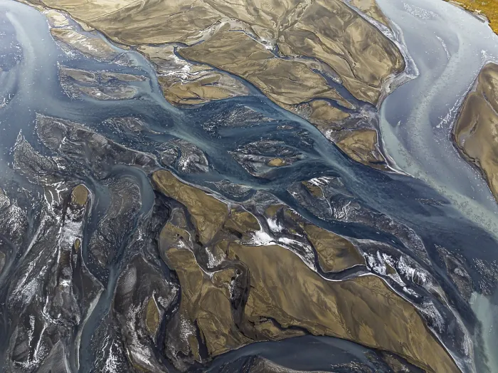Gerahmter Druck : Überwachsene Flusslandschaft, Eldhraun. Gerahmter Druck : Überwachsene Flusslandschaft, Eldhraun.