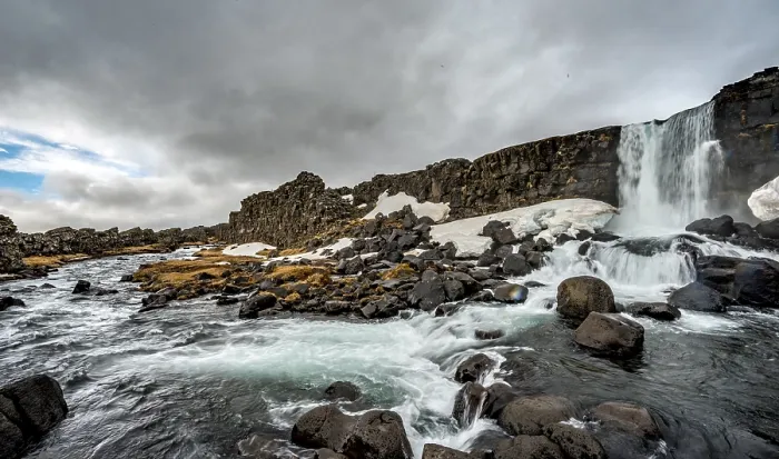 Gerahmter Druck : Oxararfoss-Wasserfall, Oxara-Fluss, Thingvellir-Nationalpark, Golden Circle, Südregion, Island