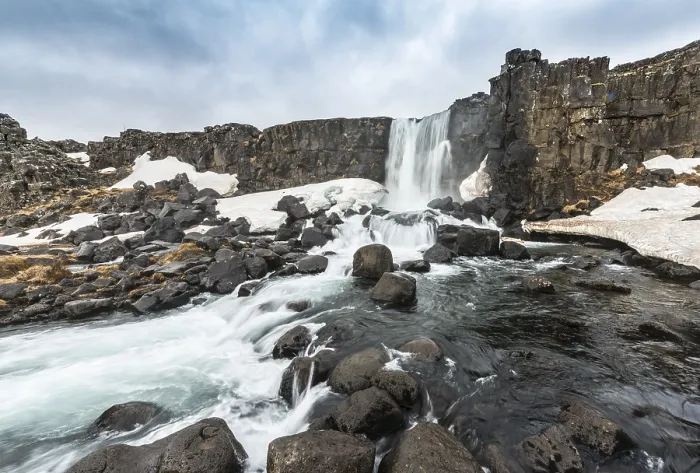 Gerahmter Druck : Öxarárfoss-Wasserfall Gerahmter Druck : Öxarárfoss-Wasserfall