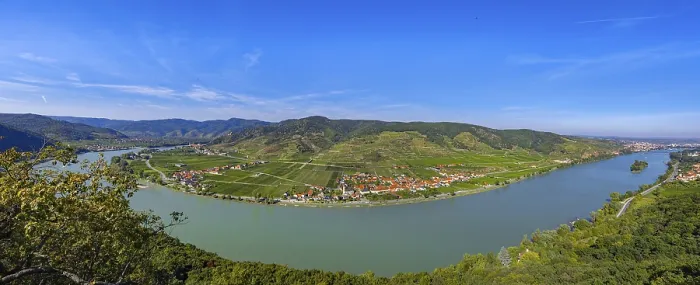 Gerahmter Druck : Panorama der Donausektion mit Dürnstein Gerahmter Druck : Panorama der Donausektion mit Dürnstein