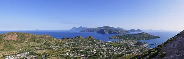 Gerahmter Druck : Panorama, Aussicht vom Krater. Gerahmter Druck : Panorama, Aussicht vom Krater.