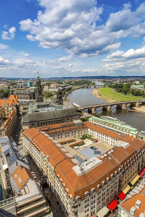 Gerahmter Druck : Panoramablick auf Dresden und die Elbe.