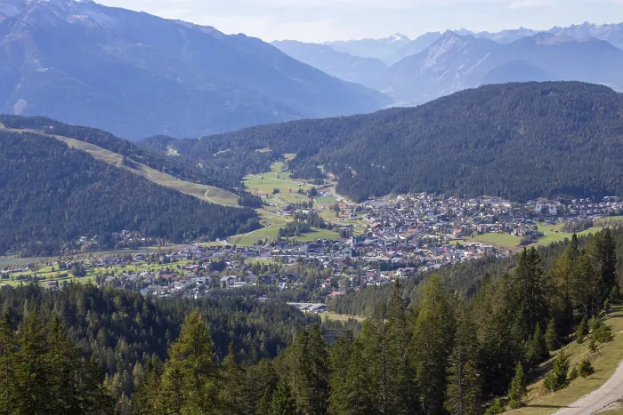 Gerahmter Druck : Panoramablick auf Seefeld in Tirol. Gerahmter Druck : Panoramablick auf Seefeld in Tirol.
