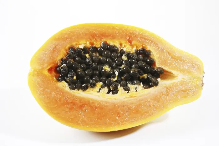 Gerahmter Druck : Papaya, halbiert. Gerahmter Druck : Papaya, halbiert.