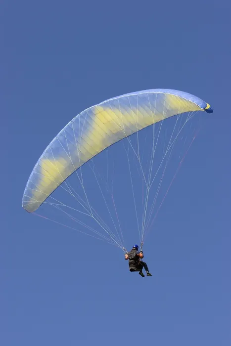 Gerahmter Druck : Paragliding in den Alpen. Gerahmter Druck : Paragliding in den Alpen.
