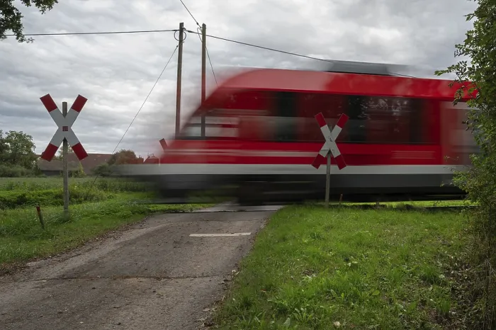Gerahmter Druck : Überquerung der Bahnstrecke Grafenberg. Gerahmter Druck : Überquerung der Bahnstrecke Grafenberg.