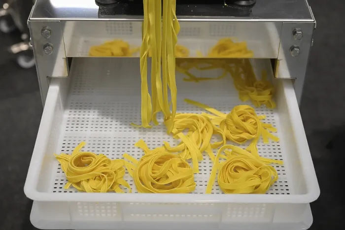 Gerahmter Druck : Pasta-Maschinen-Nudeln Gerahmter Druck : Pasta-Maschinen-Nudeln
