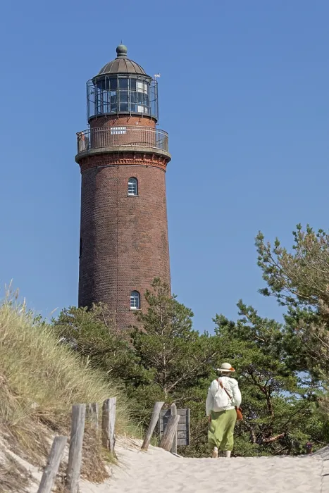 Gerahmter Druck : Weg vom Strand zum Leuchtturm. Gerahmter Druck : Weg vom Strand zum Leuchtturm.