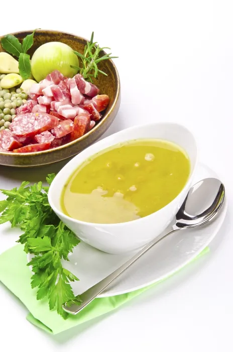 Gerahmter Druck : Erbsensuppe und Zutaten Gerahmter Druck : Erbsensuppe und Zutaten