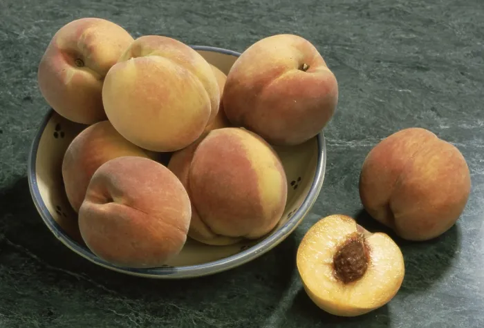 Gerahmter Druck : Peaches Gerahmter Druck : Peaches