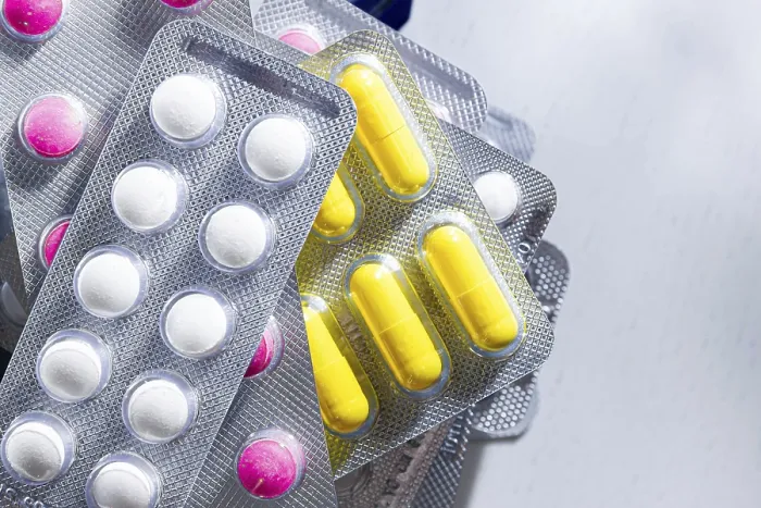 Gerahmter Druck : Arzneimittel, Tabletten und Antibiotika.
