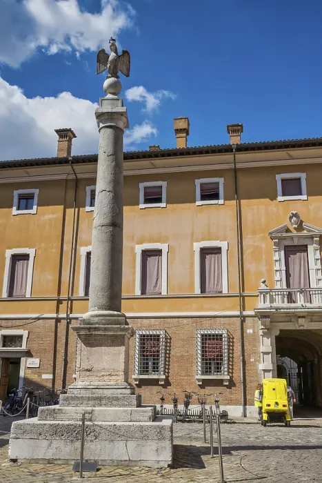 Gerahmter Druck : Platz der Eule, Ravenna Gerahmter Druck : Platz der Eule, Ravenna