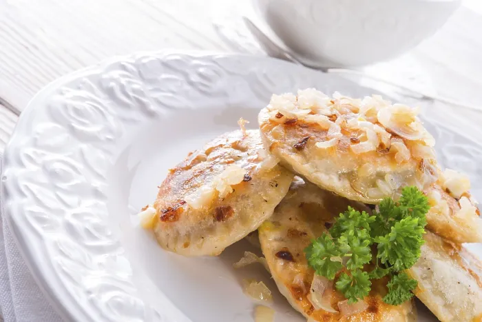 Gerahmter Druck : Pierogi mit Fleisch Gerahmter Druck : Pierogi mit Fleisch