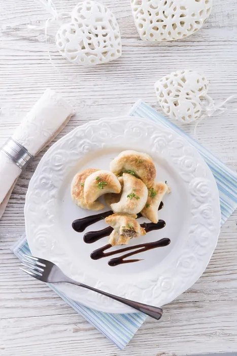 Gerahmter Druck : Pierogi mit Fleisch Gerahmter Druck : Pierogi mit Fleisch