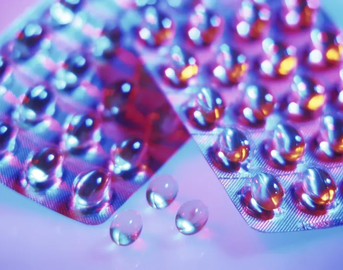 Gerahmter Druck : Tabletten aus einem Blisterpack. Gerahmter Druck : Tabletten aus einem Blisterpack.