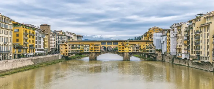 Gerahmter Druck : Ponte Vecchio über den Fluss Arno Gerahmter Druck : Ponte Vecchio über den Fluss Arno