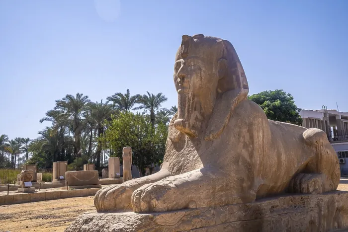 Gerahmter Druck : Ein Detail der wertvollen Sphinx von Memphis in Kairo. Gerahmter Druck : Ein Detail der wertvollen Sphinx von Memphis in Kairo.