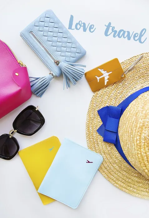 Gerahmter Druck : Vorbereitung auf die Ferien - Hut. Gerahmter Druck : Vorbereitung auf die Ferien - Hut.