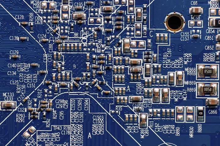 Gerahmter Druck : Druckplatine mit Chips und Radiokomponenten Elektronik. Gerahmter Druck : Druckplatine mit Chips und Radiokomponenten Elektronik.