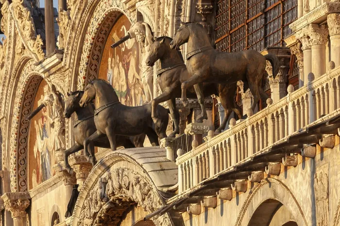 Gerahmter Druck : Die Quadriga der St.-Markus-Basilika. Gerahmter Druck : Die Quadriga der St.-Markus-Basilika.