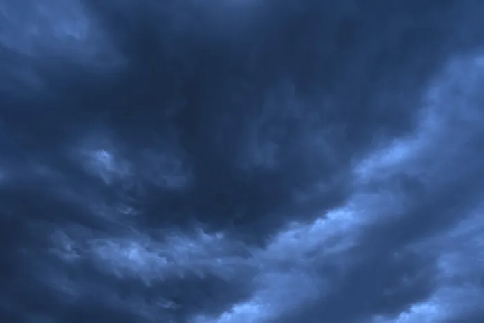 Gerahmter Druck : Nebelwolke (Nimbostratus) am Abend, Bayern, Deutschland Gerahmter Druck : Nebelwolke (Nimbostratus) am Abend, Bayern, Deutschland
