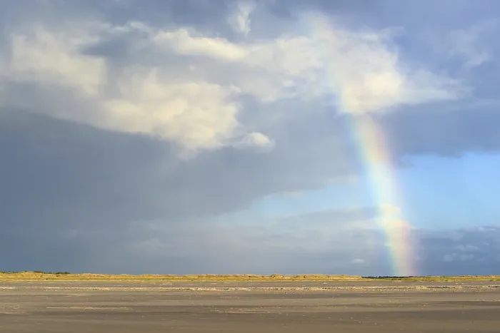 Gerahmter Druck : Regenbogen über Dünen, Sankt Peter-Ording. Gerahmter Druck : Regenbogen über Dünen, Sankt Peter-Ording.