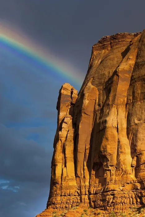 Gerahmter Druck : Regenbogen am Monument Valley, bewölkter Himmel. Gerahmter Druck : Regenbogen am Monument Valley, bewölkter Himmel.