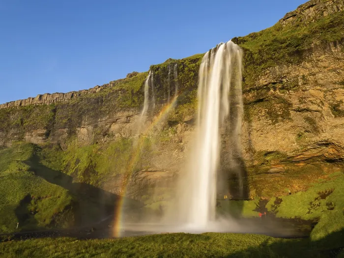 Gerahmter Druck : Regenbogen am Wasserfall von Seljalandsfoss Gerahmter Druck : Regenbogen am Wasserfall von Seljalandsfoss