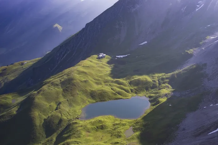 Gerahmter Druck : Rappensee, dahinter Rappenseehütte. Gerahmter Druck : Rappensee, dahinter Rappenseehütte.