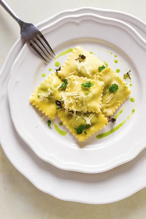 Gerahmter Druck : Ravioli mit Spinat und Käse. Gerahmter Druck : Ravioli mit Spinat und Käse.