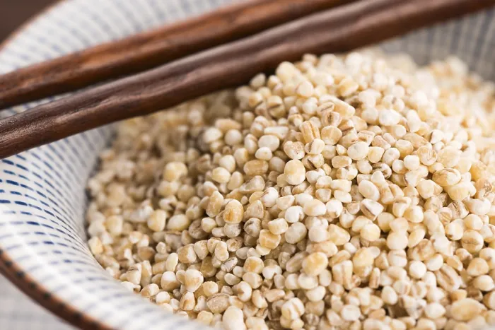 Gerahmter Druck : Rohes Perlhirsen Gerahmter Druck : Rohes Perlhirsen