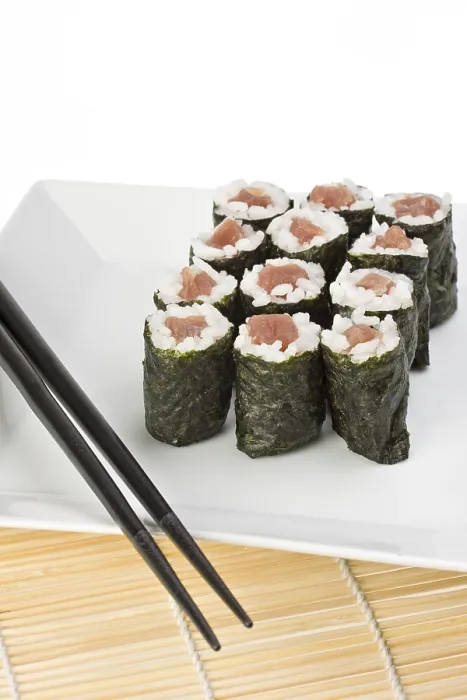Gerahmter Druck : Rohes Thunfischsushi Gerahmter Druck : Rohes Thunfischsushi