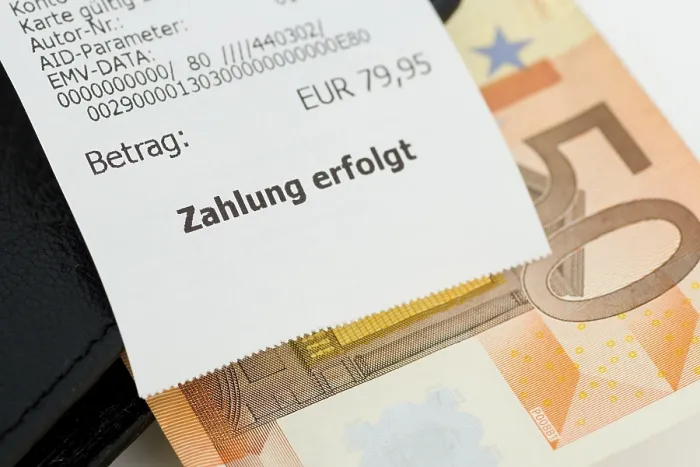 Gerahmter Druck : Beleg auf einem 5-Euro-Schein Gerahmter Druck : Beleg auf einem 5-Euro-Schein
