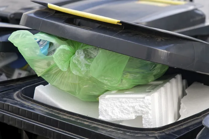 Gerahmter Druck : Recyclingbehälter Gerahmter Druck : Recyclingbehälter