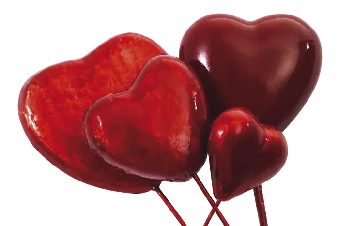 Gerahmter Druck : Vier rote Herzen. Gerahmter Druck : Vier rote Herzen.