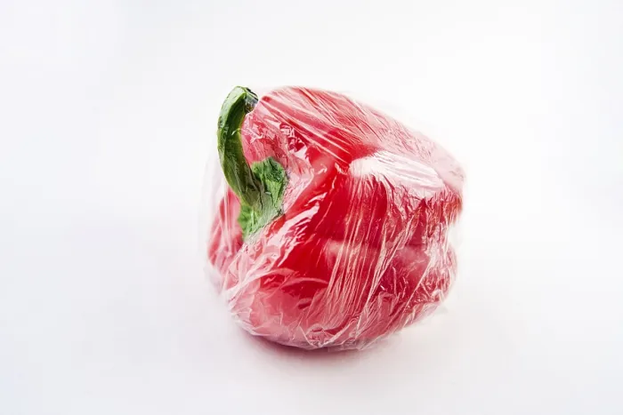 Gerahmter Druck : Paprika in Plastik eingeschlossen. Gerahmter Druck : Paprika in Plastik eingeschlossen.