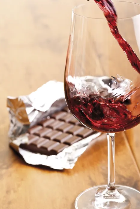 Gerahmter Druck : Rotwein und Schokolade Gerahmter Druck : Rotwein und Schokolade