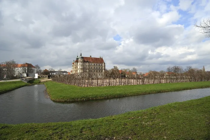 Gerahmter Druck : Schloss Güstrow der Renaissance Gerahmter Druck : Schloss Güstrow der Renaissance