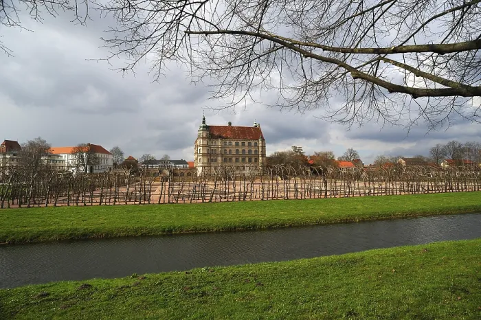 Gerahmter Druck : Schloss Güstrow der Renaissance Gerahmter Druck : Schloss Güstrow der Renaissance