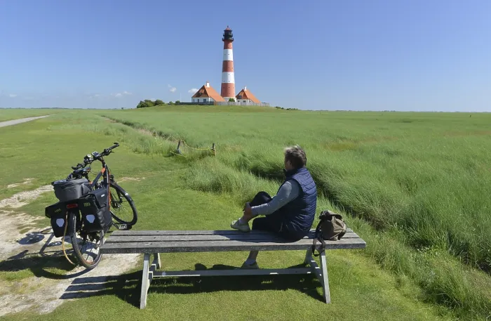 Gerahmter Druck : Ruhe an der Westerheversand-Leuchtturm. Gerahmter Druck : Ruhe an der Westerheversand-Leuchtturm.