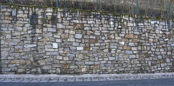 Gerahmter Druck : Mauer aus Naturstein. Gerahmter Druck : Mauer aus Naturstein.